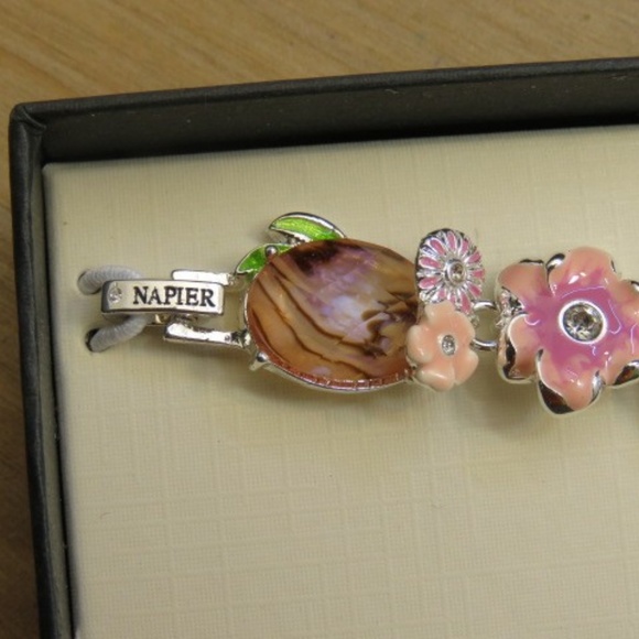 NEW! Napier Whimsical Charm Bracelet IOB - Picture 2 of 6
